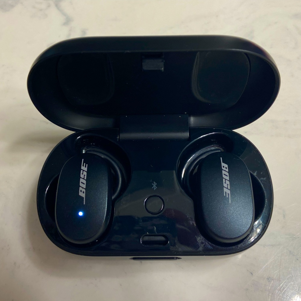 Bose Quiet Comfort Earbuds- Noise Cancelling🖤